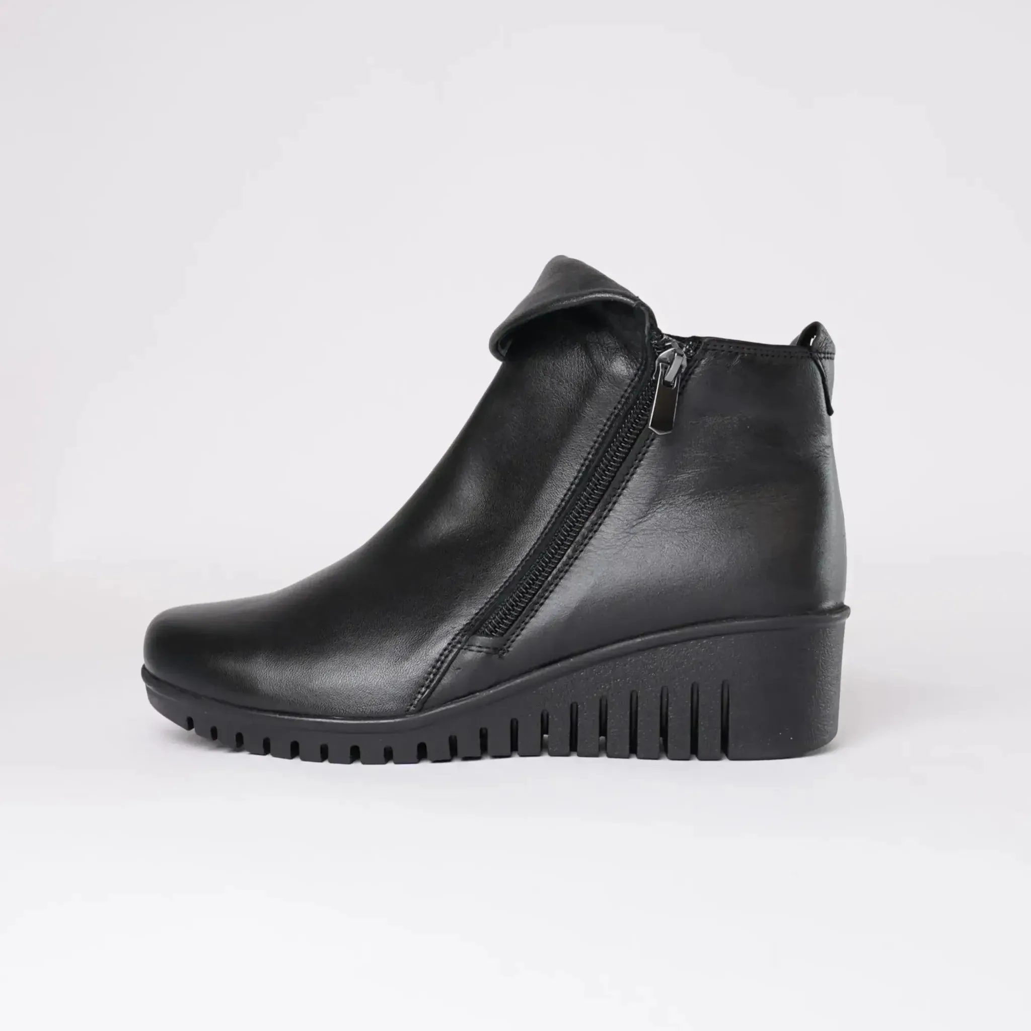 Forest Black Leather Ankle Boots