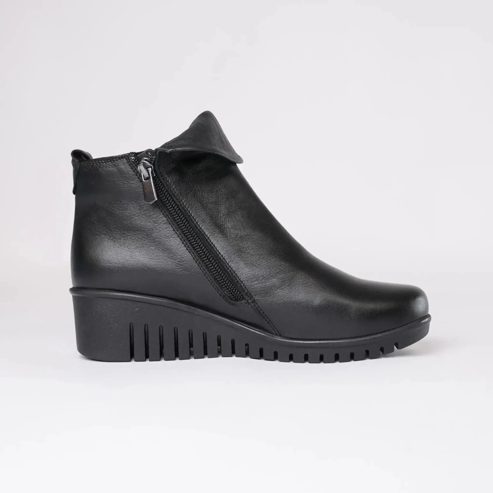 Forest Black Leather Ankle Boots