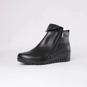 Forest Black Leather Ankle Boots